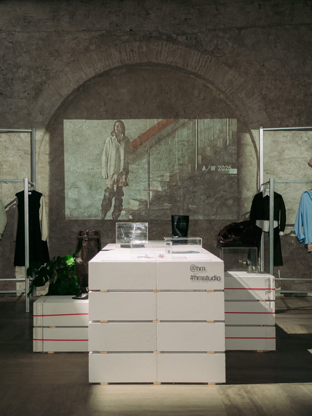 H&M